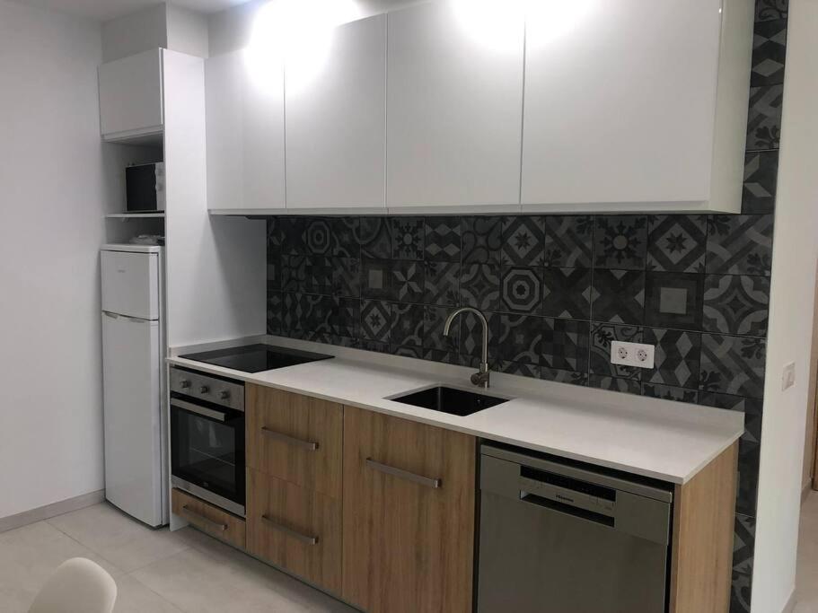 Acogedor Apartamento A 100 Mtr De La Playa, 1 Dormitorio Y Salon Con Sofa Cama Oropesa del Mar Exteriör bild